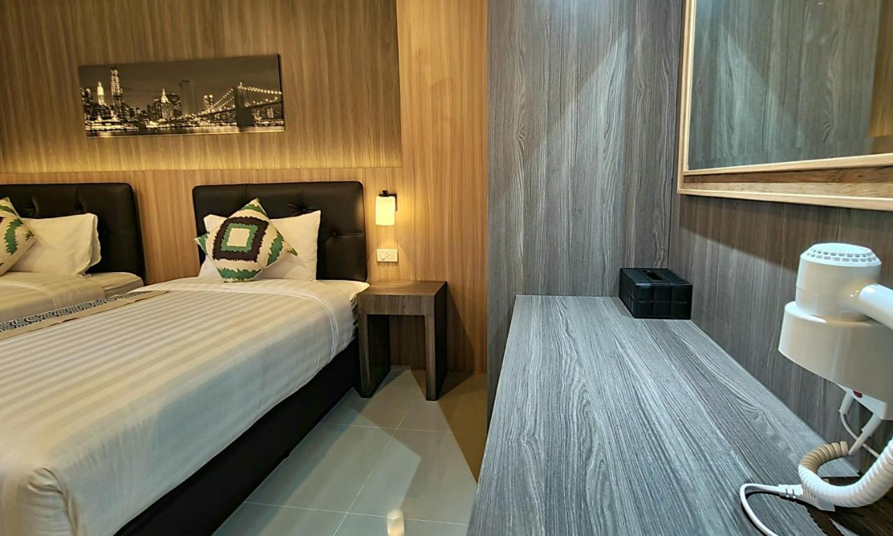 The Room Boutique Hotel Sakon Nakhon Dış mekan fotoğraf