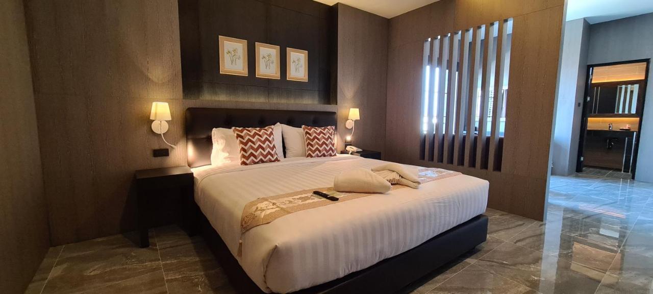 The Room Boutique Hotel Sakon Nakhon Dış mekan fotoğraf