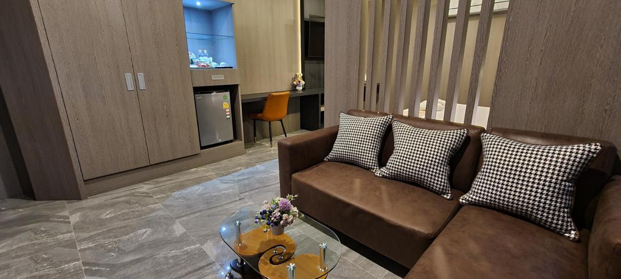 The Room Boutique Hotel Sakon Nakhon Dış mekan fotoğraf