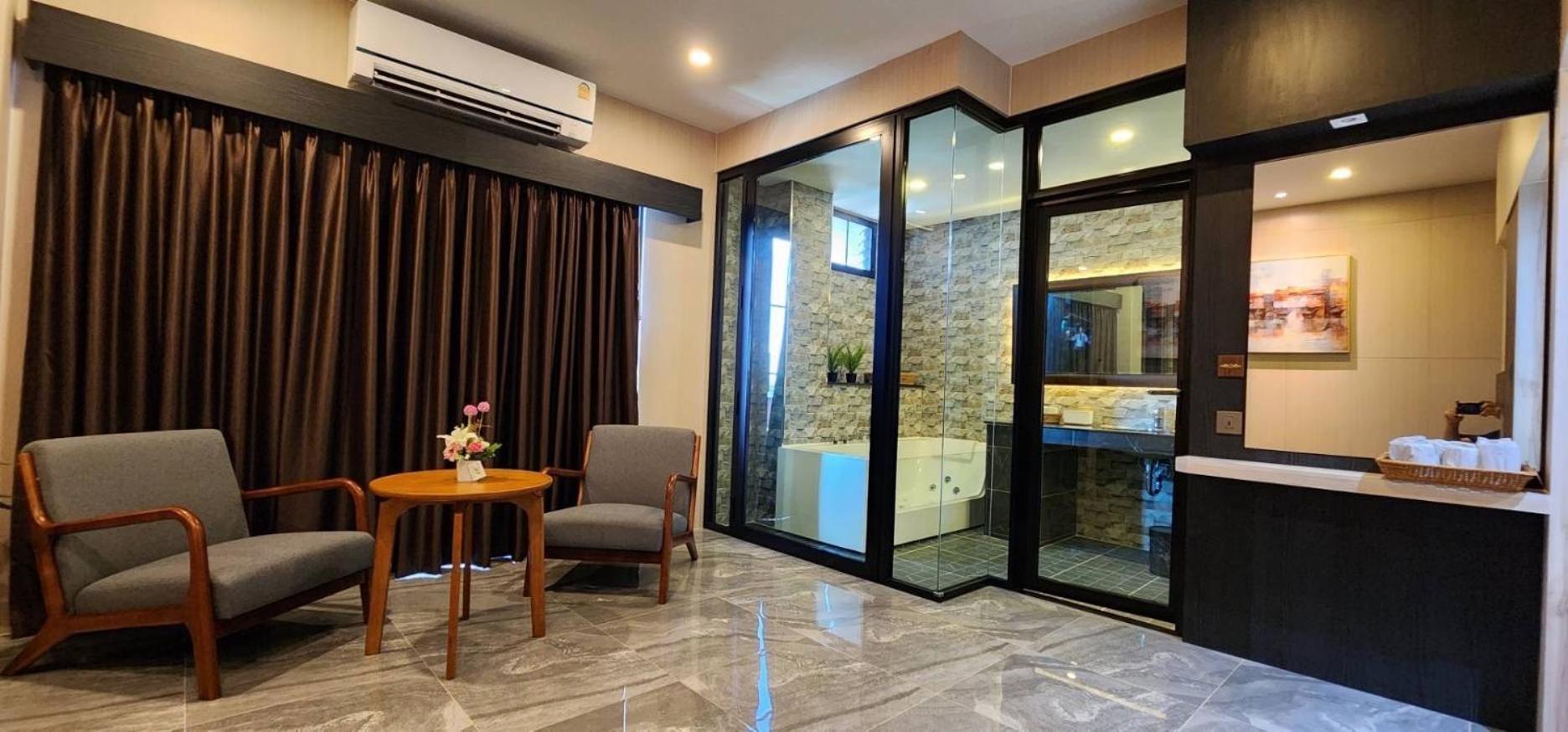 The Room Boutique Hotel Sakon Nakhon Dış mekan fotoğraf